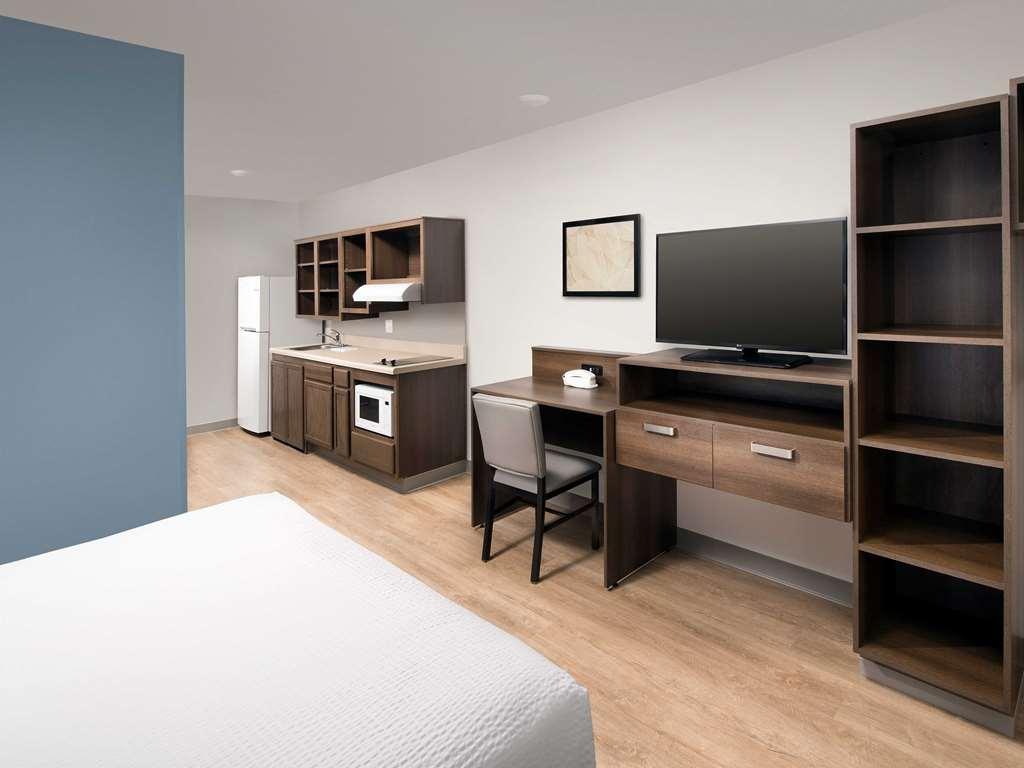Extended Stay America Select Suites - Tampa - Brandon - East Heartland Chambre photo